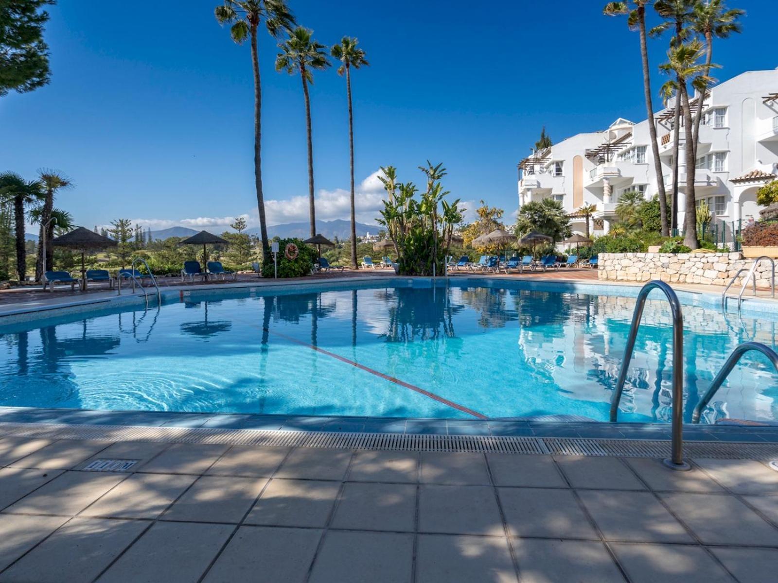 Apartment Stylish In Golf - Pass The Keys Mijas